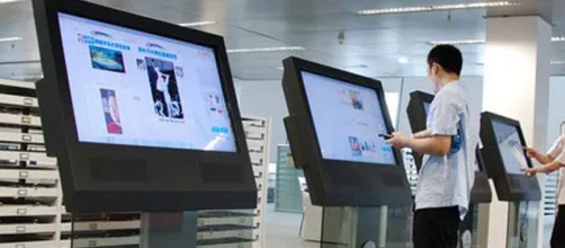 benefits of touch screen kiosk